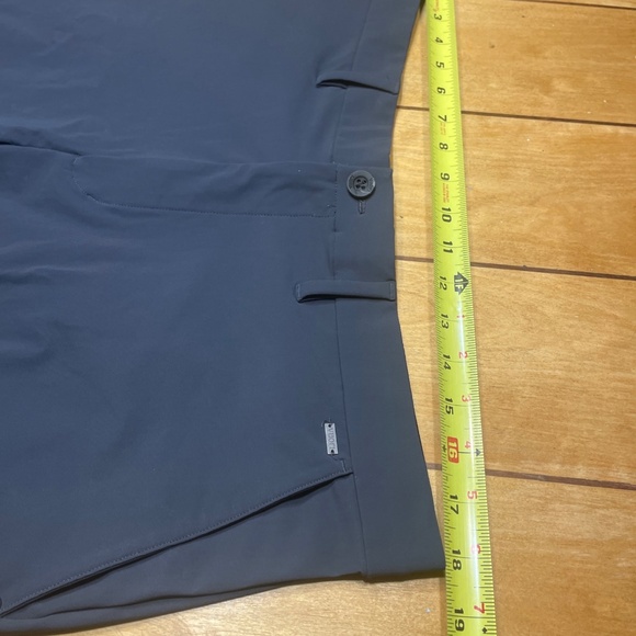 Vuori Fleet Chino Short Size 36 Color Charcoal with 8 Inch Inseam - Picture 14 of 16